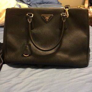 Prada Saffiano Lux Medium Tote